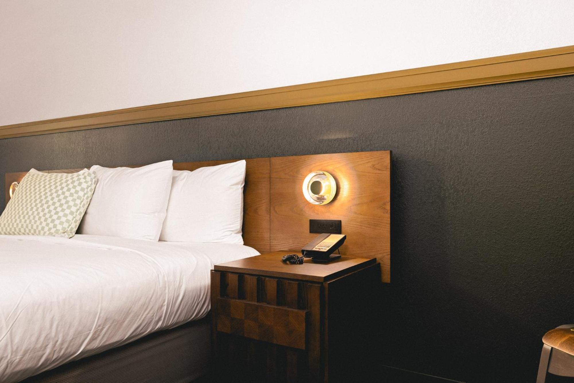 Queen Room - Ground Floor,1625488346:JPEG