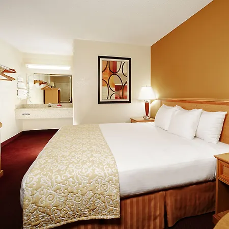Whispering Hills Inn-3
