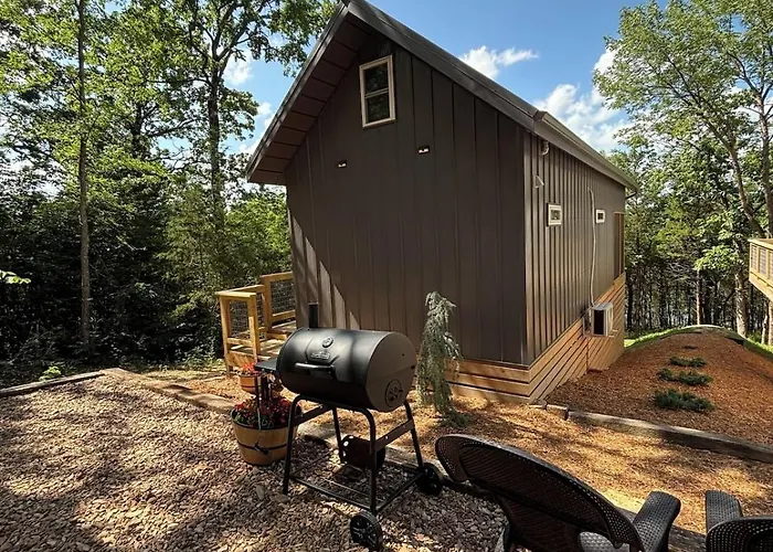 Camptown Cabin